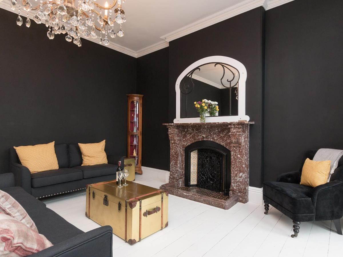 Вілла Pendine Manor Екстер'єр фото