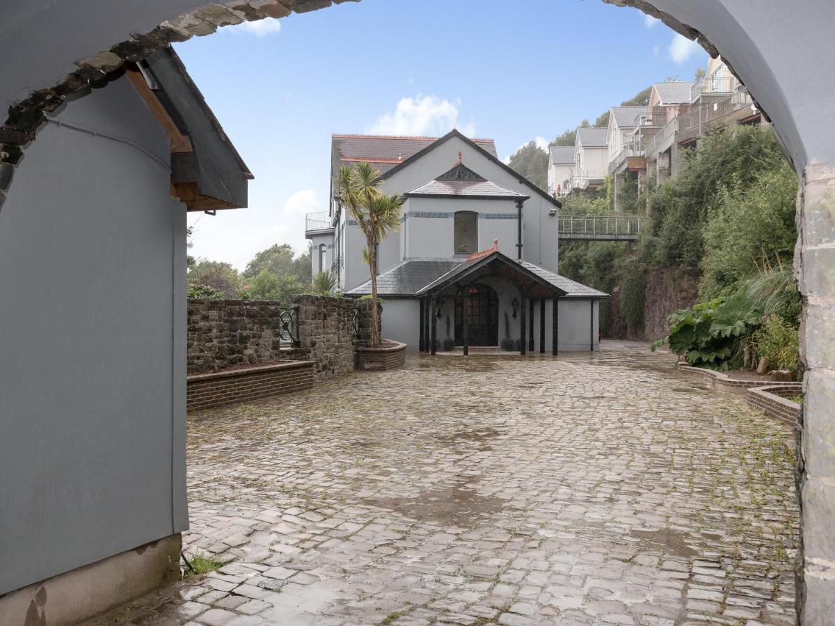 Вілла Pendine Manor Екстер'єр фото