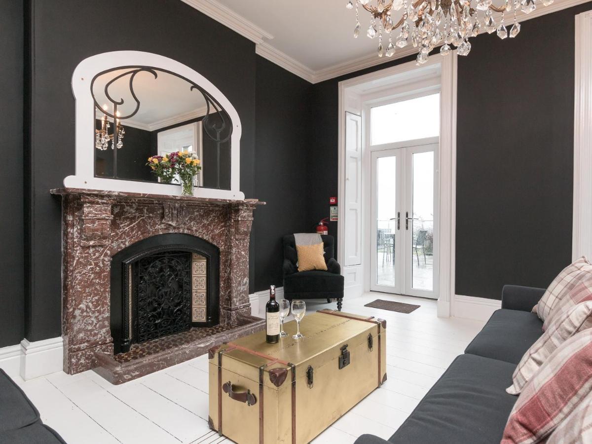 Вілла Pendine Manor Екстер'єр фото